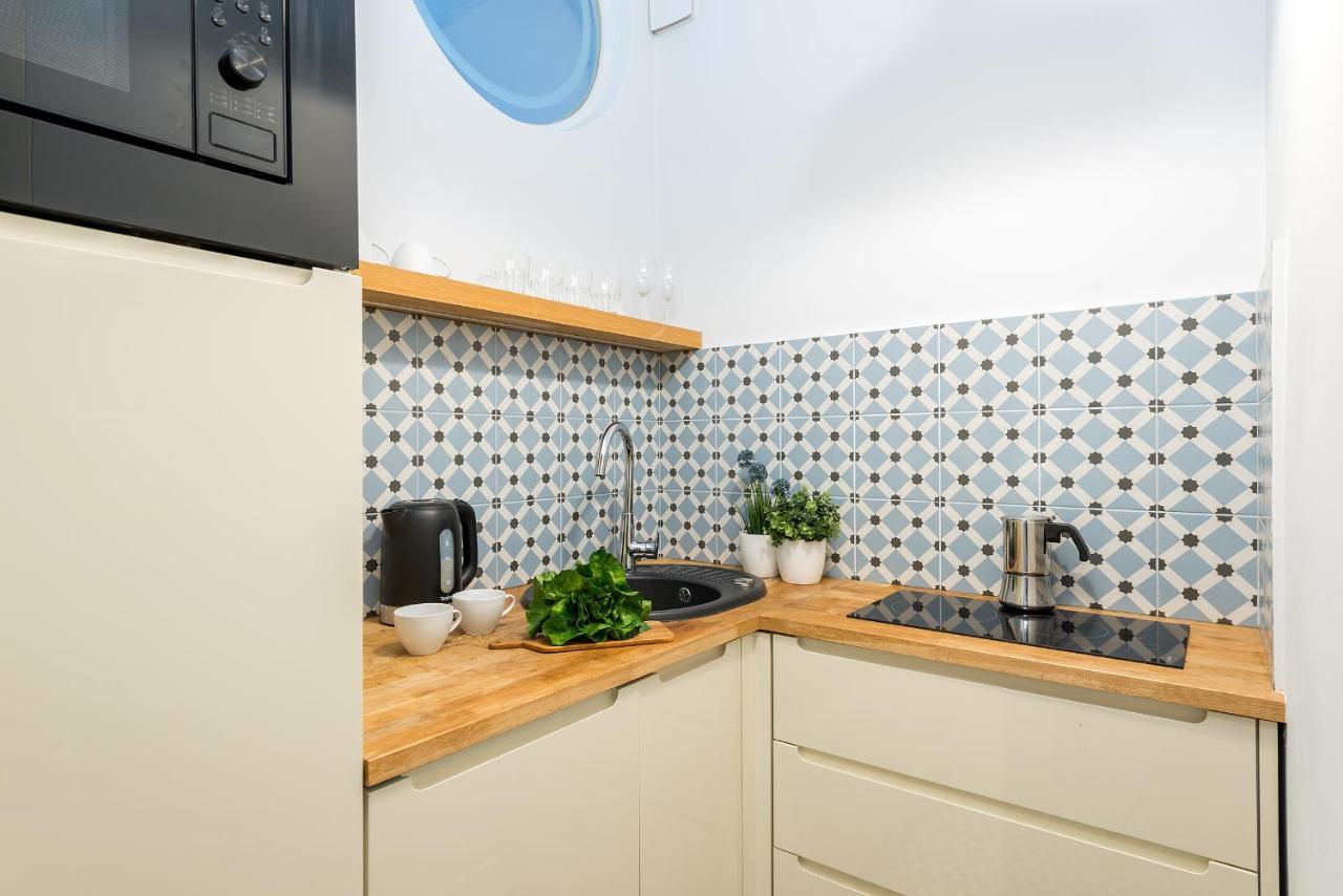 For Rent Center Apartment Warsaw
